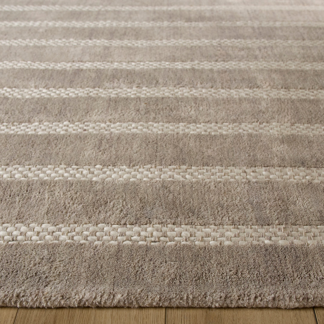 Laid Back Luxe Brown Ivory - A2007