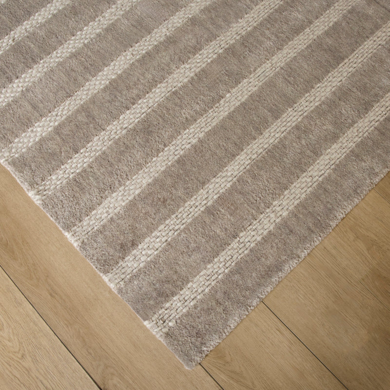 Laid Back Luxe Brown Ivory - A2007
