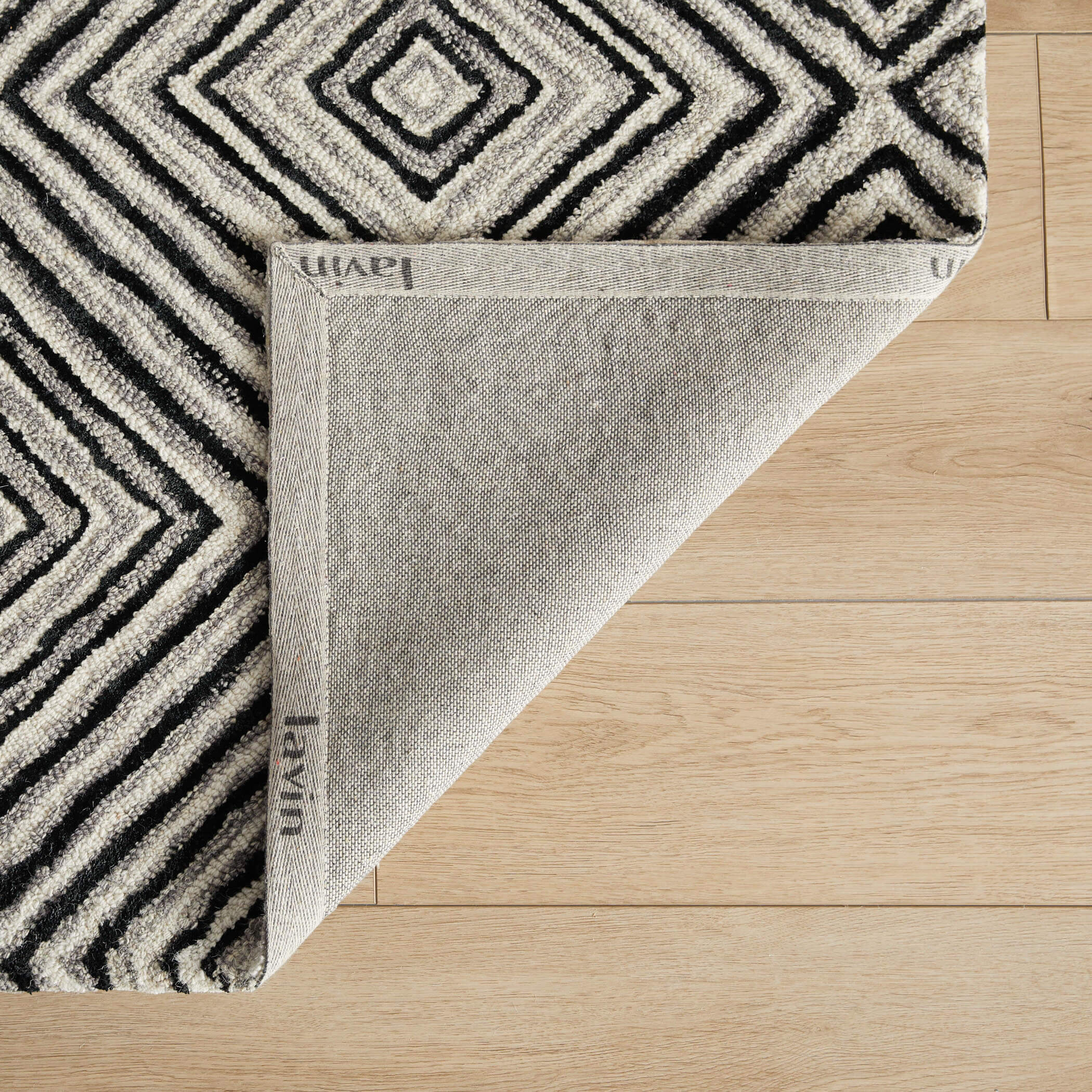Vani Grey Cream 2'x3' Rug | Designer Rugs | By Lavin Rugs
