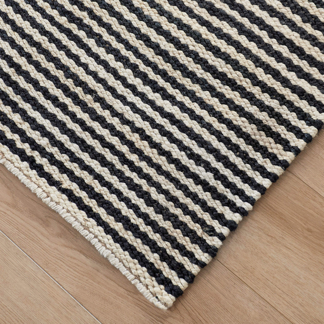 Ganges Black Stripe - N5028 - 10&