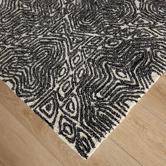 Mitra Black Geometric - N5038 - 5&