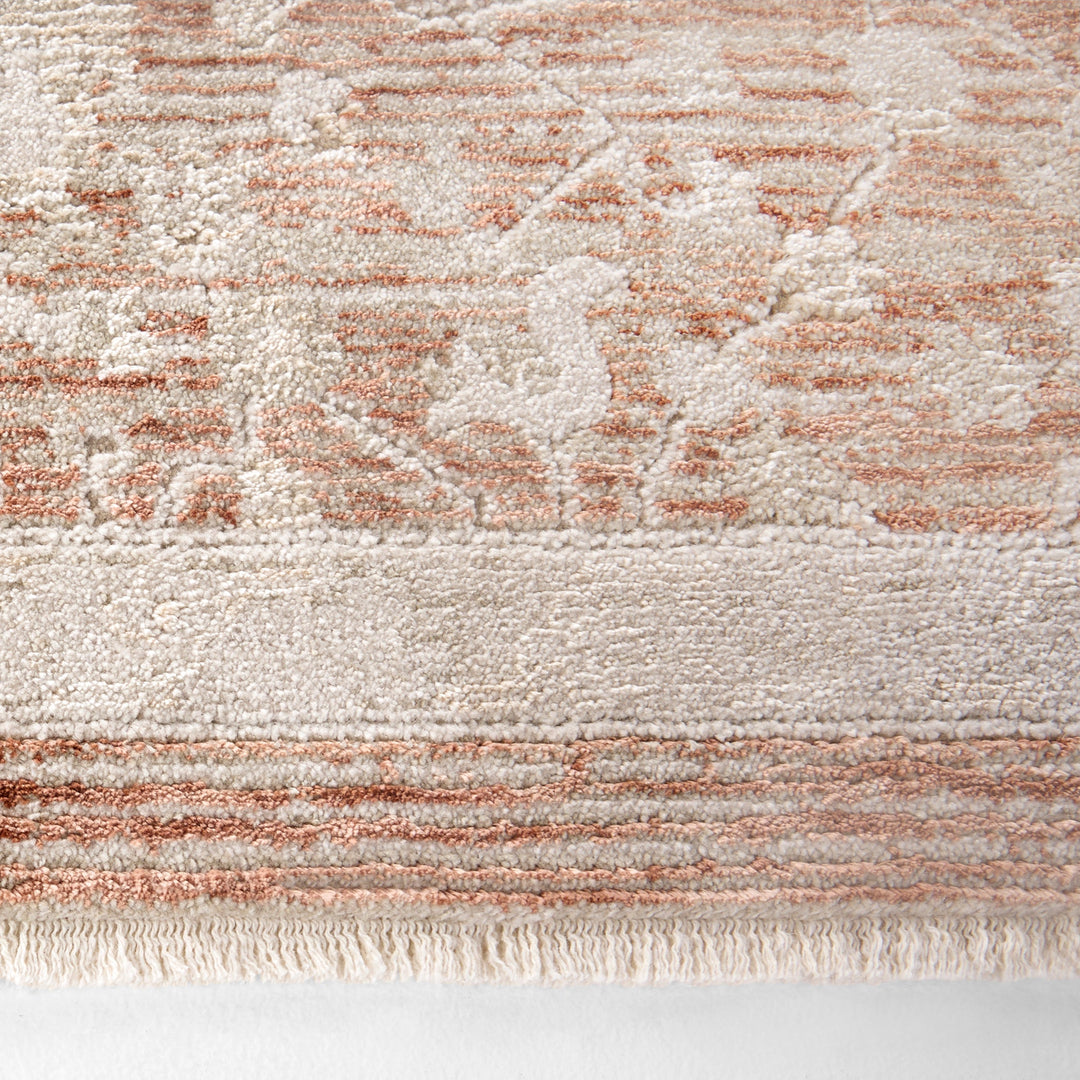 Verona Vintage Rust Distressed Medallion - T2078 - 5&